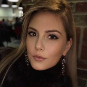 Meet your Posher, Ally